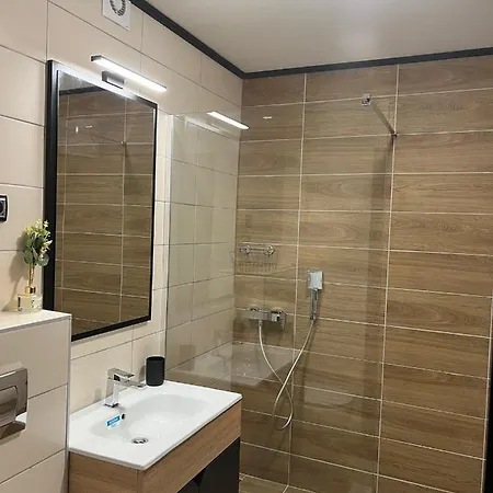 Apartment Bm403 *